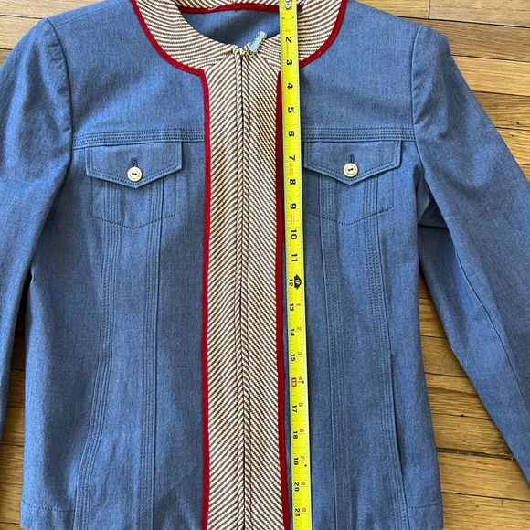 VINTAGE St. John’s Pre-Fall ‘07 Denim Zip-Up Blazer | Medium/Large - Picture 9 of 11